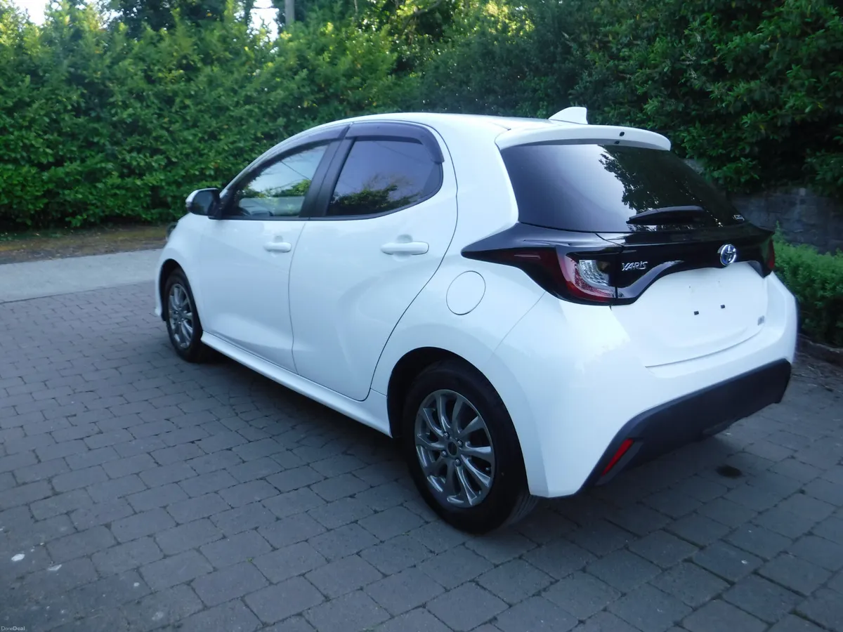 TOYOTA YARIS 1.5 AUTO HYBRID ANDROID+CARPLAY - Image 4