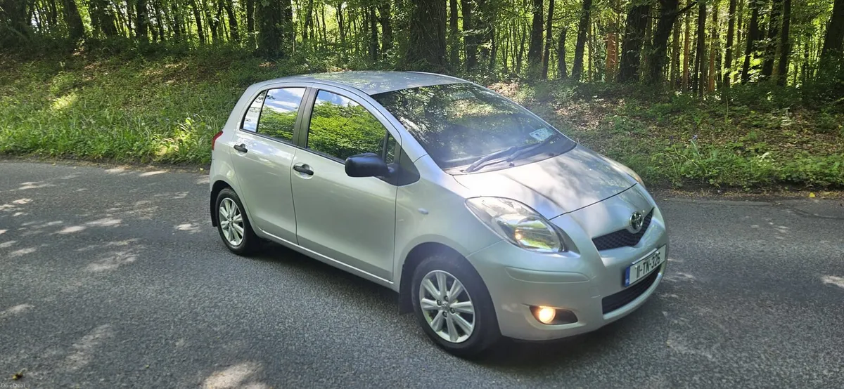 Toyota Yaris - Image 2