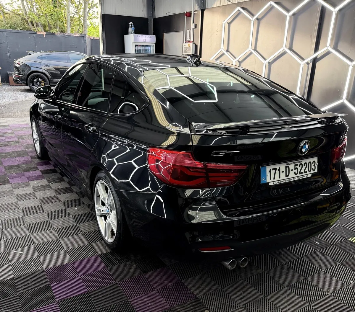 Car - Image 4