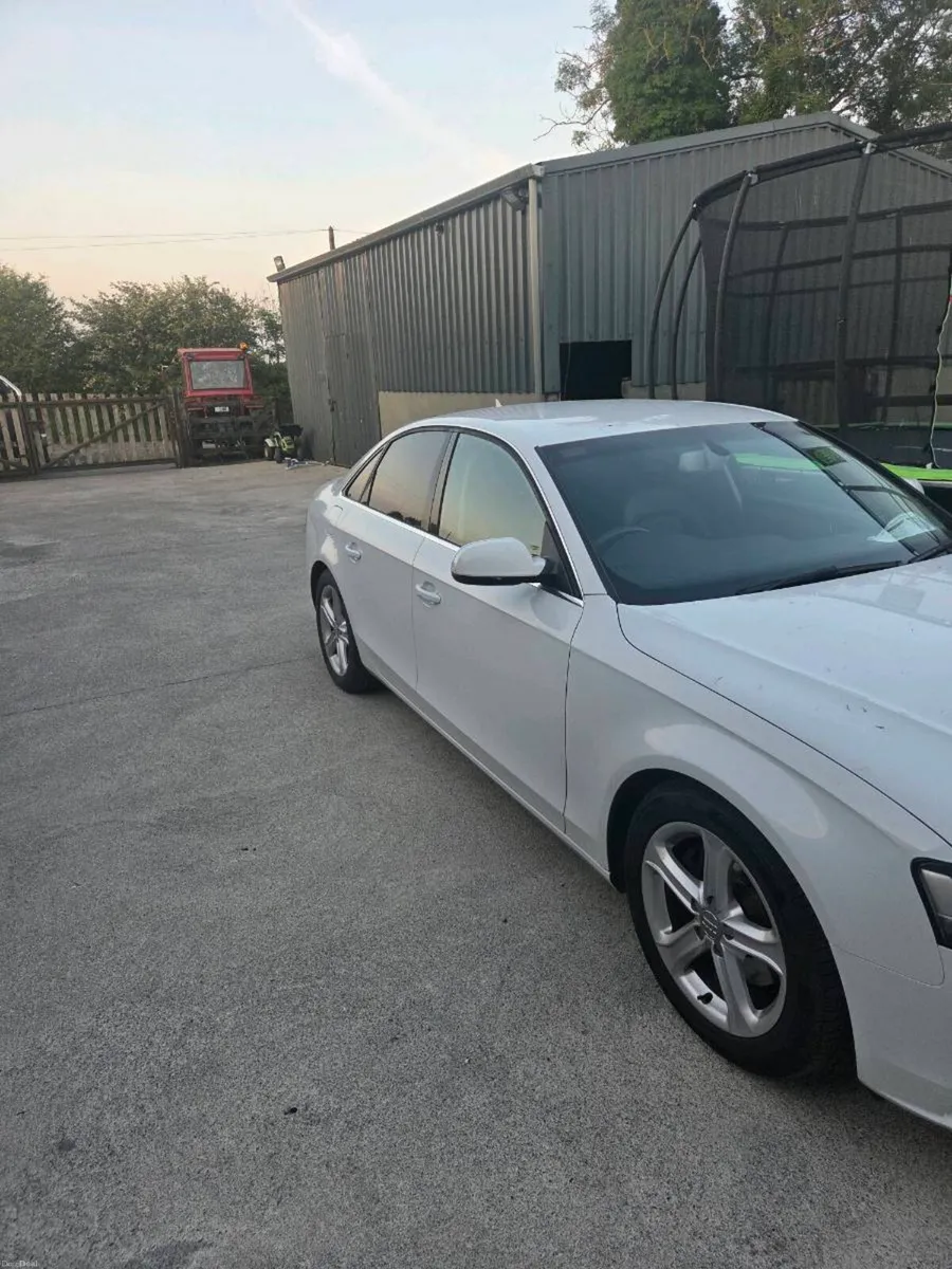 Audi A4 - Image 2