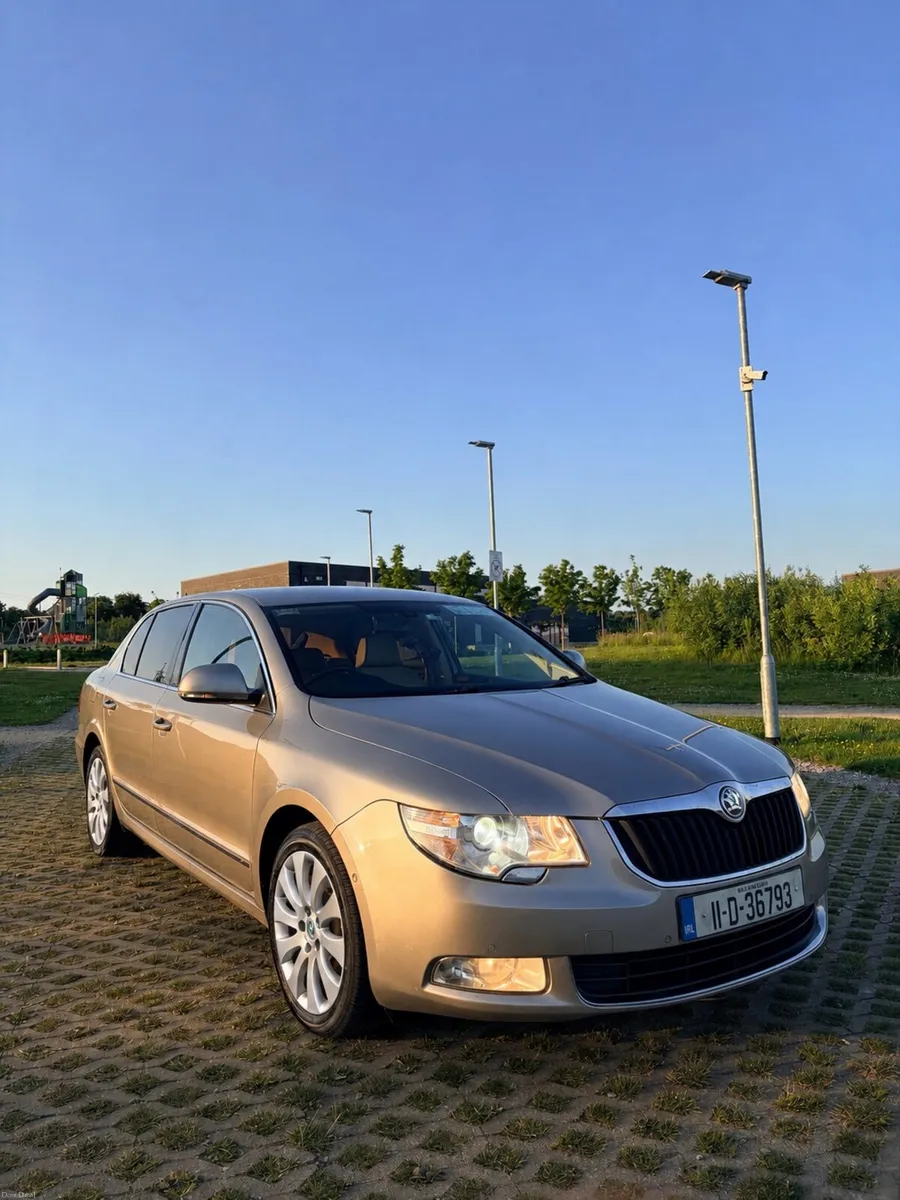 Skoda Superb - Image 2