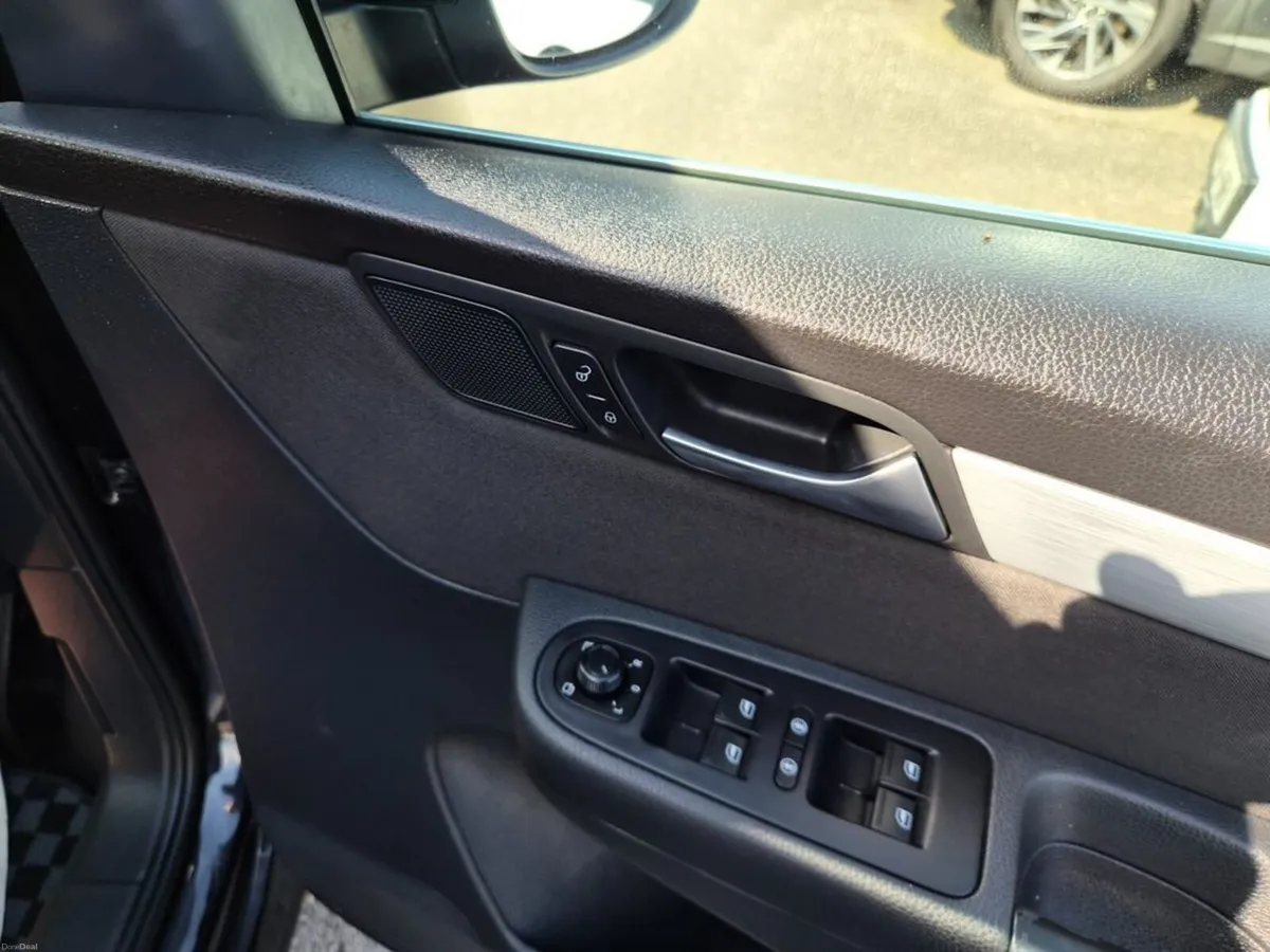 Volkswagen Sharan 7 Seater Auto - Image 3