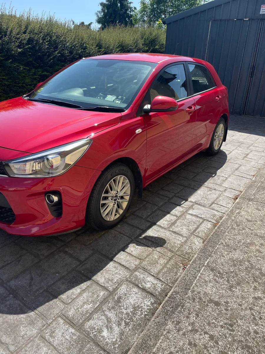 Car - Image 3