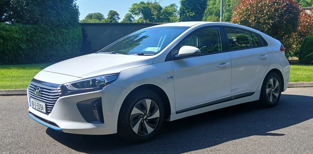 Hyundai IONIQ 2018 *HYBRID AUTO*   1.6 GDi SE 5dr - Image 2