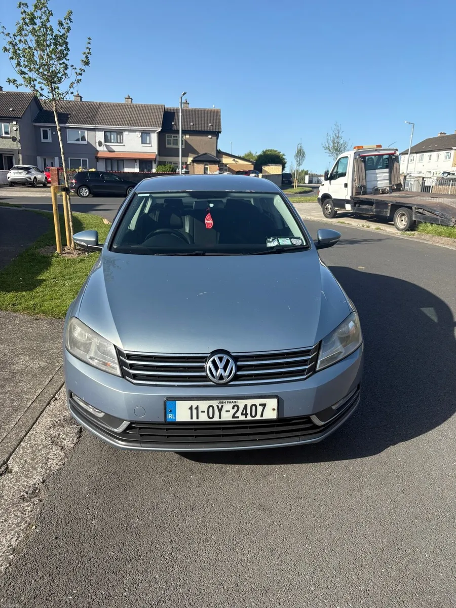 Volkswagen Passat - Image 1