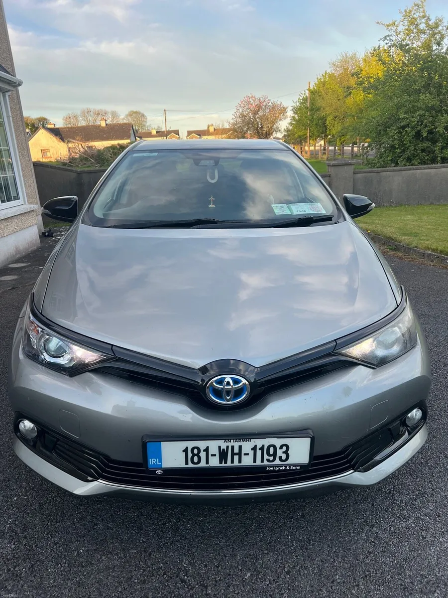 Toyota Auris Luna sport Automatic - Image 1