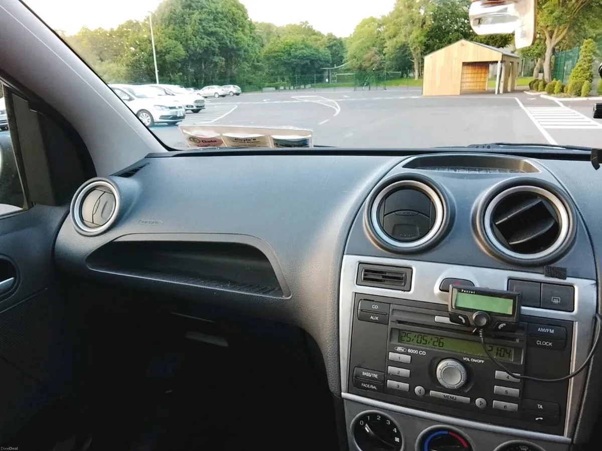 2007 Ford Fiesta - Image 4