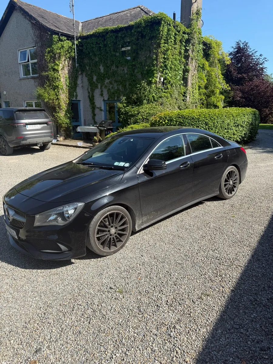 2017 CLA 180 AMG LINE - Image 3