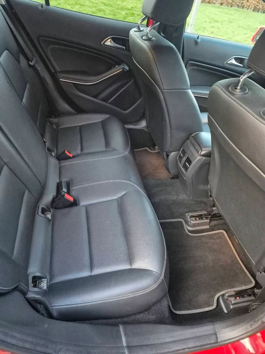 Mercedes benz Gla 200D    Diesel - Image 6