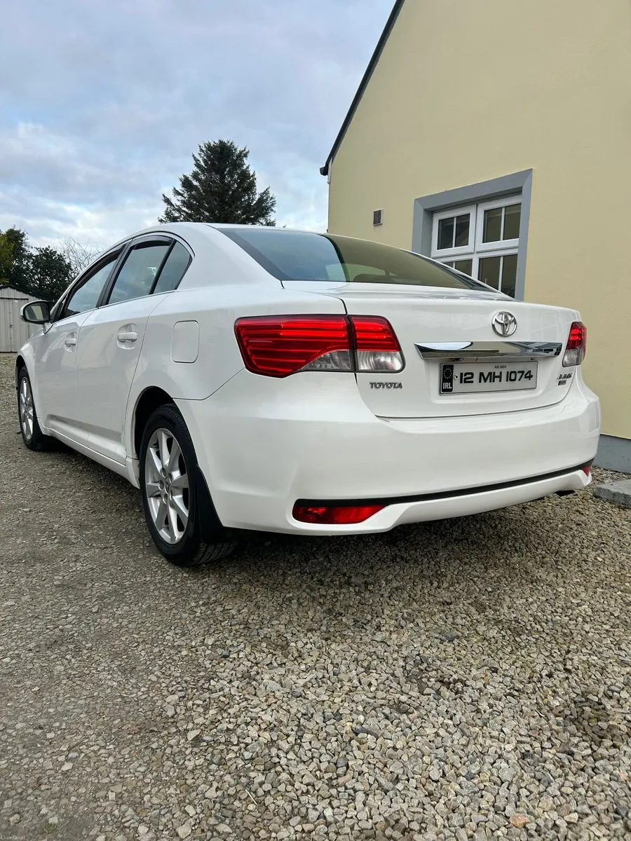 Toyota Avensis 2012 - Image 3