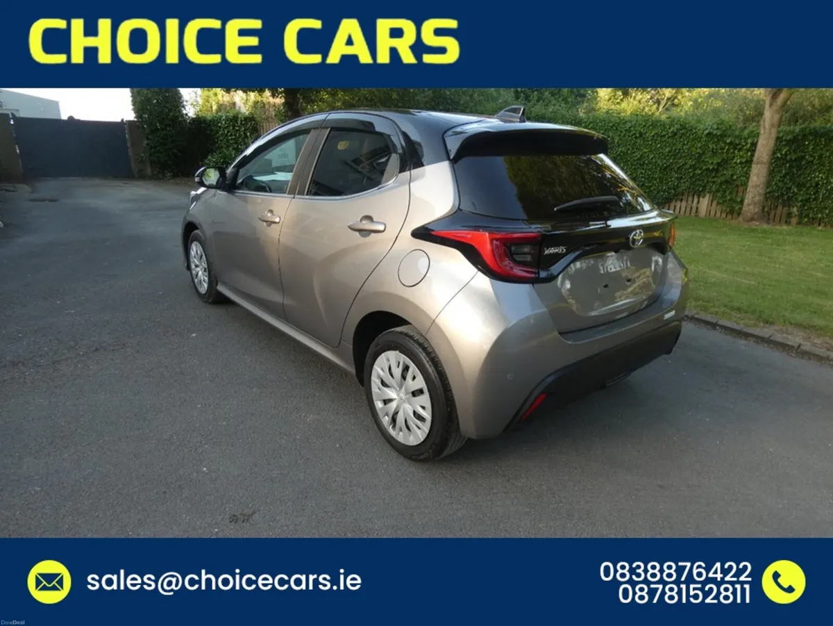 Toyota Yaris 1.5 AUYO PETROL - Image 4