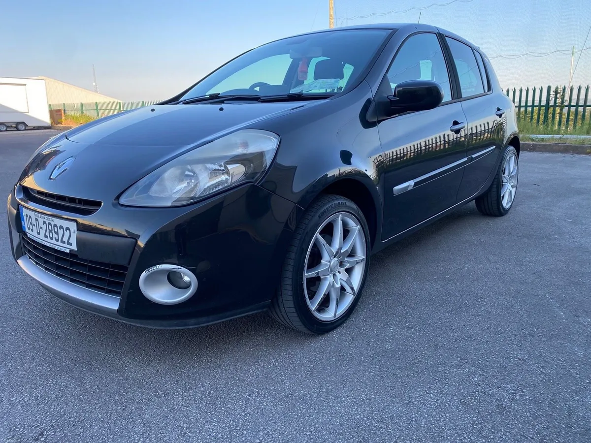 Renault Clio 1.2 petrol NCT&TAX - Image 2