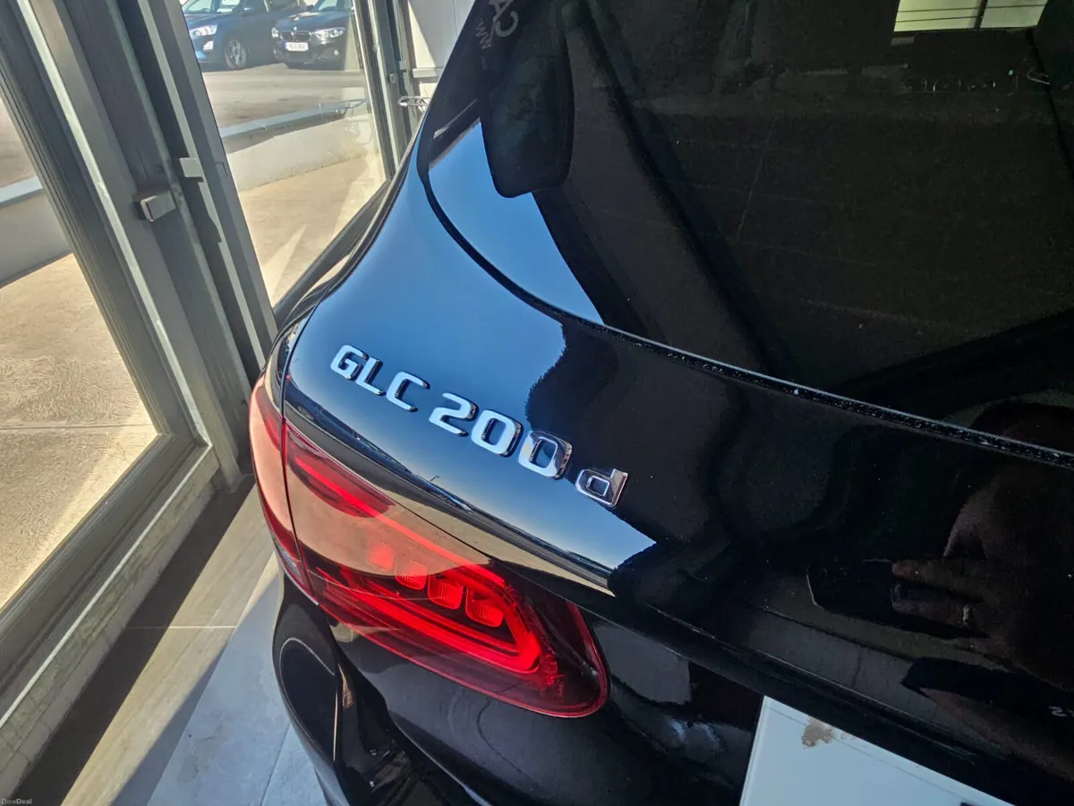212 MERCEDES BENZ GLC 200 SE EDITION - Image 2