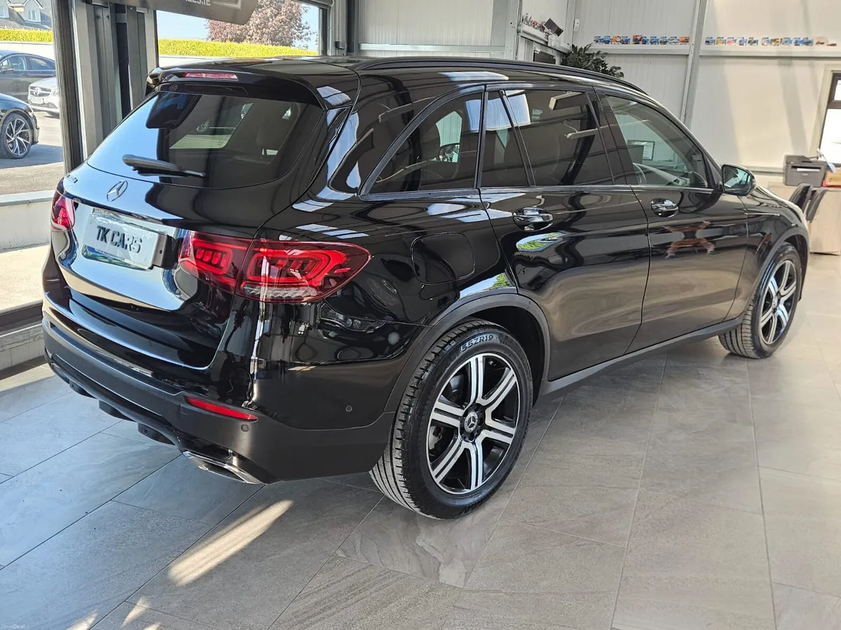 212 MERCEDES BENZ GLC 200 SE EDITION - Image 4