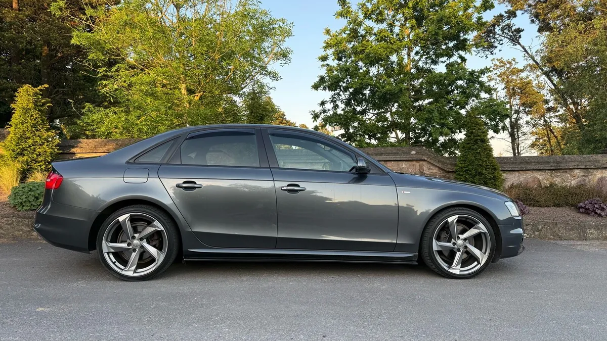 Audi A4 TDI S Line - Image 2