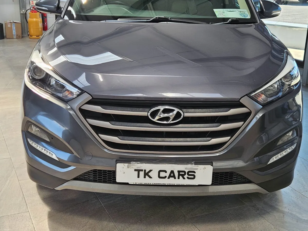 18 HYUNDAI TUCSON  EXECUTIVE SE - Image 4