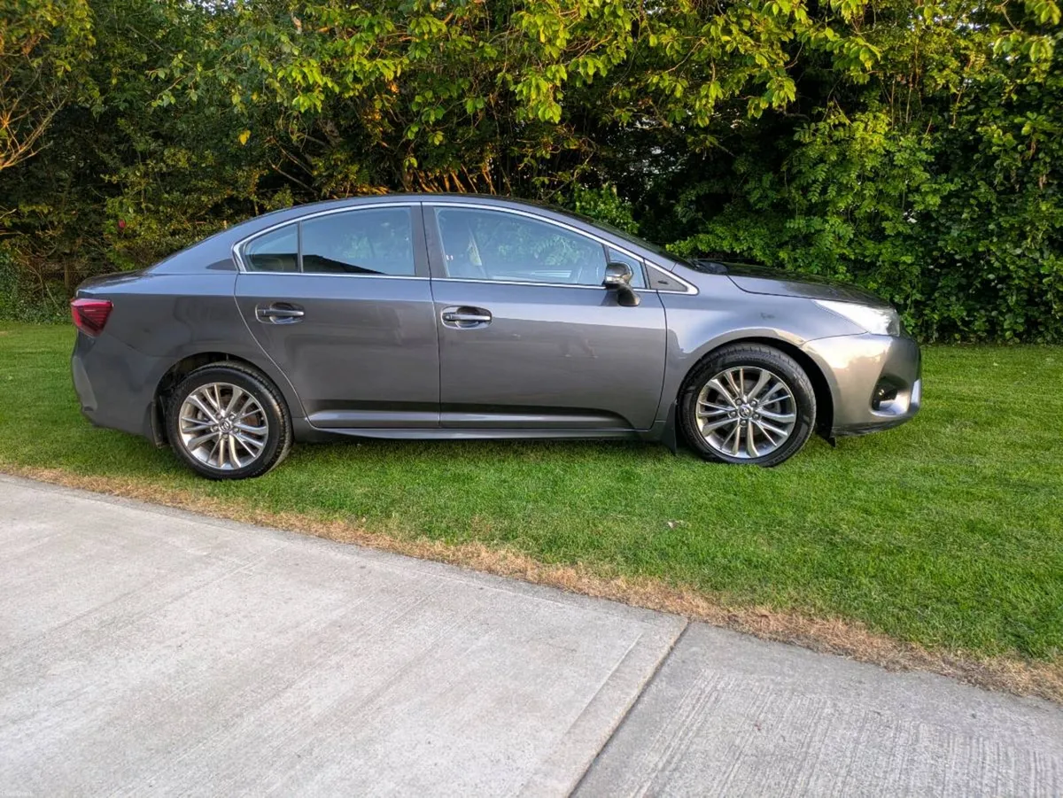 Toyota Avensis 1.6 Business Edition 181 - Image 1