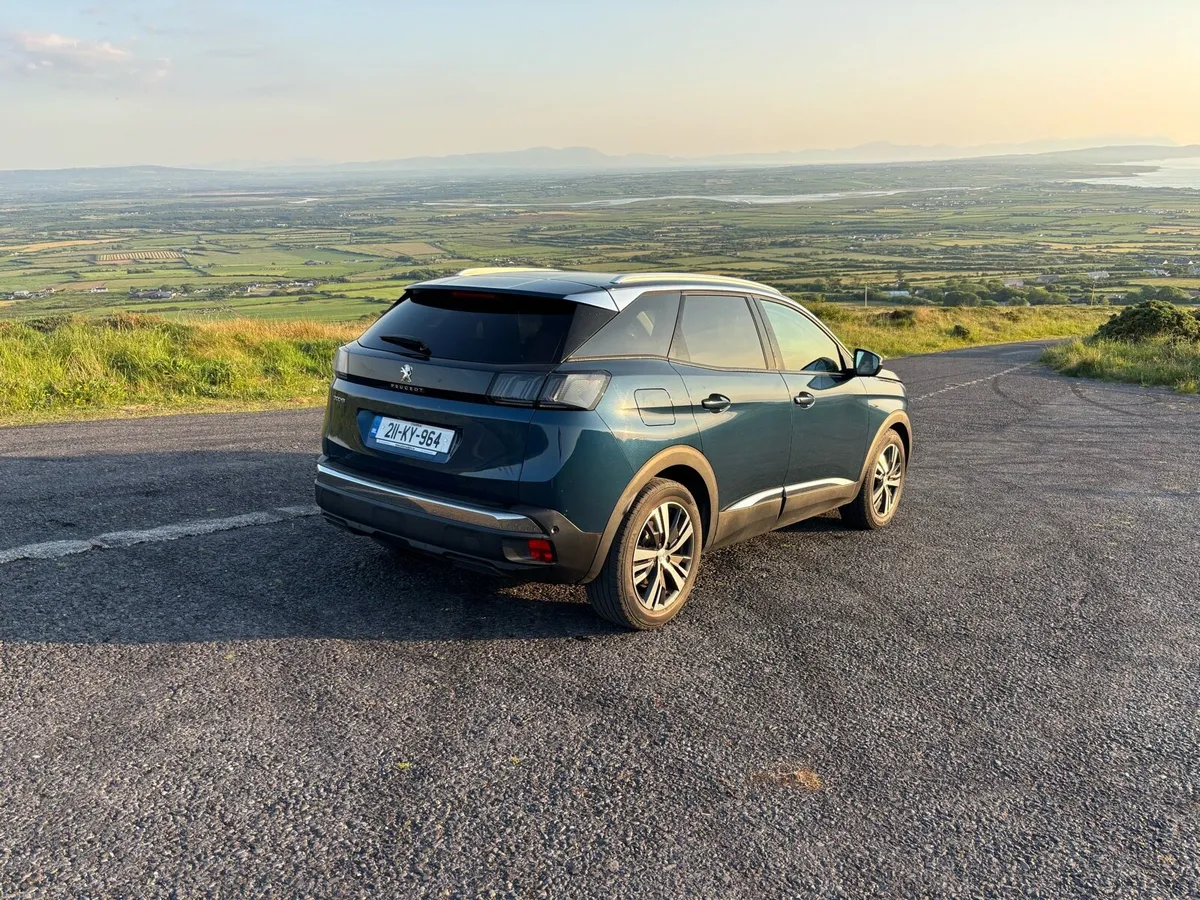 Car - Image 4