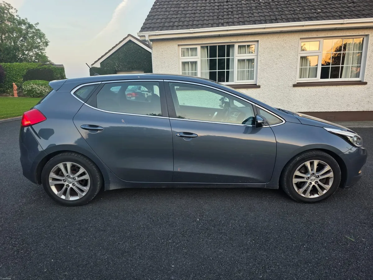 KIA CEED 1.6 CRDI..NEW NCT..TAXED - Image 2
