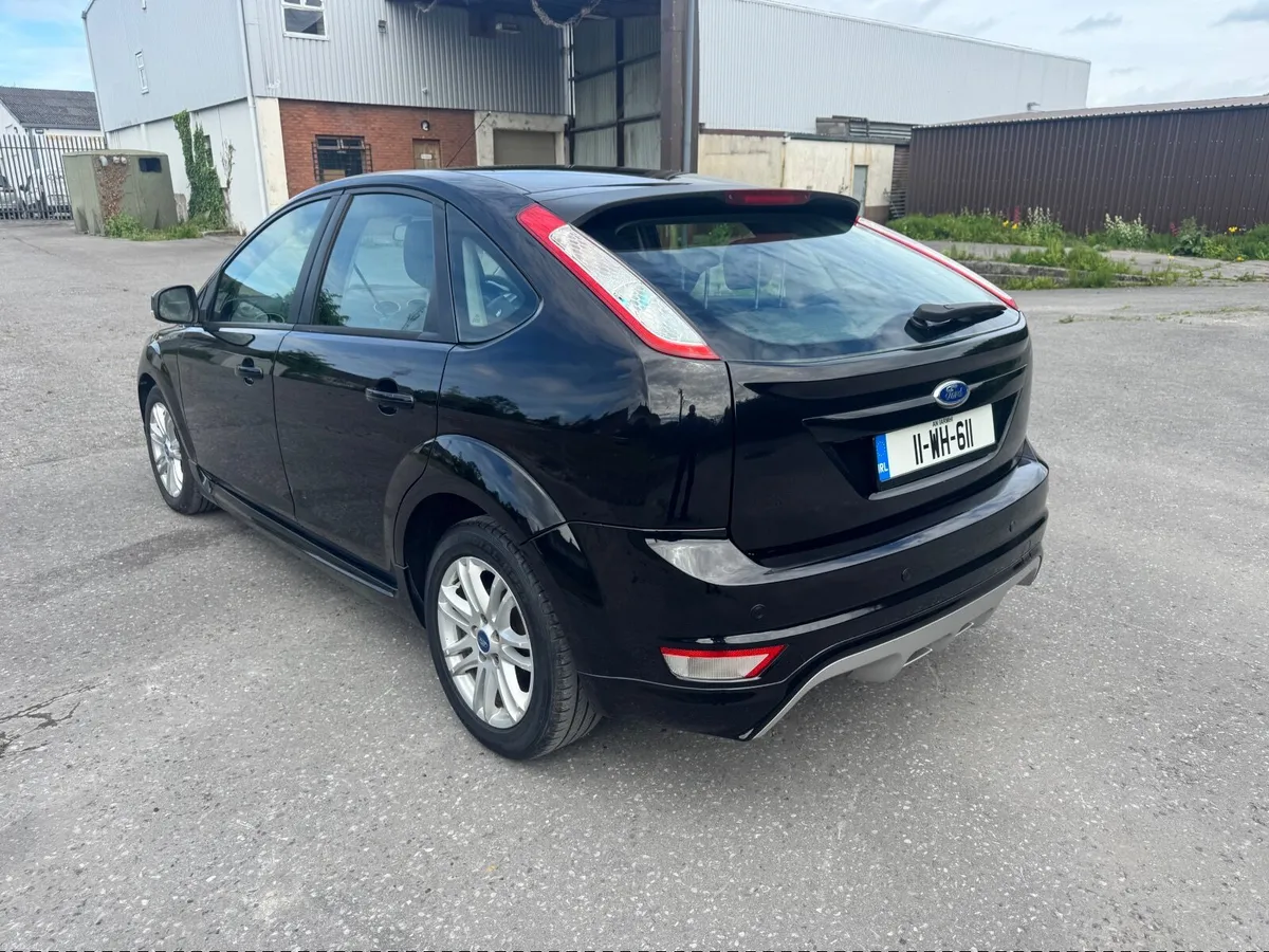 Ford Focus 2011 - Image 3