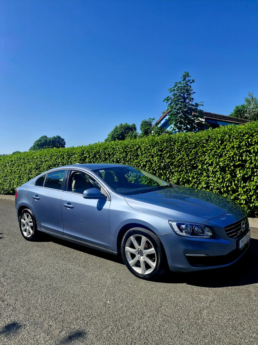 Volvo S60 2017 - Image 2