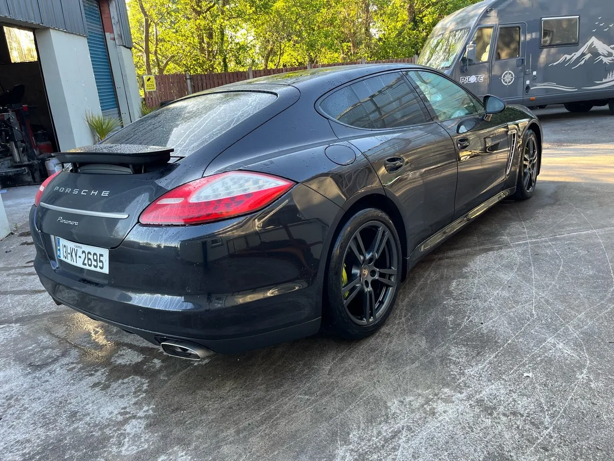 Porsche Panamera 3.0 d mint condition - Image 4