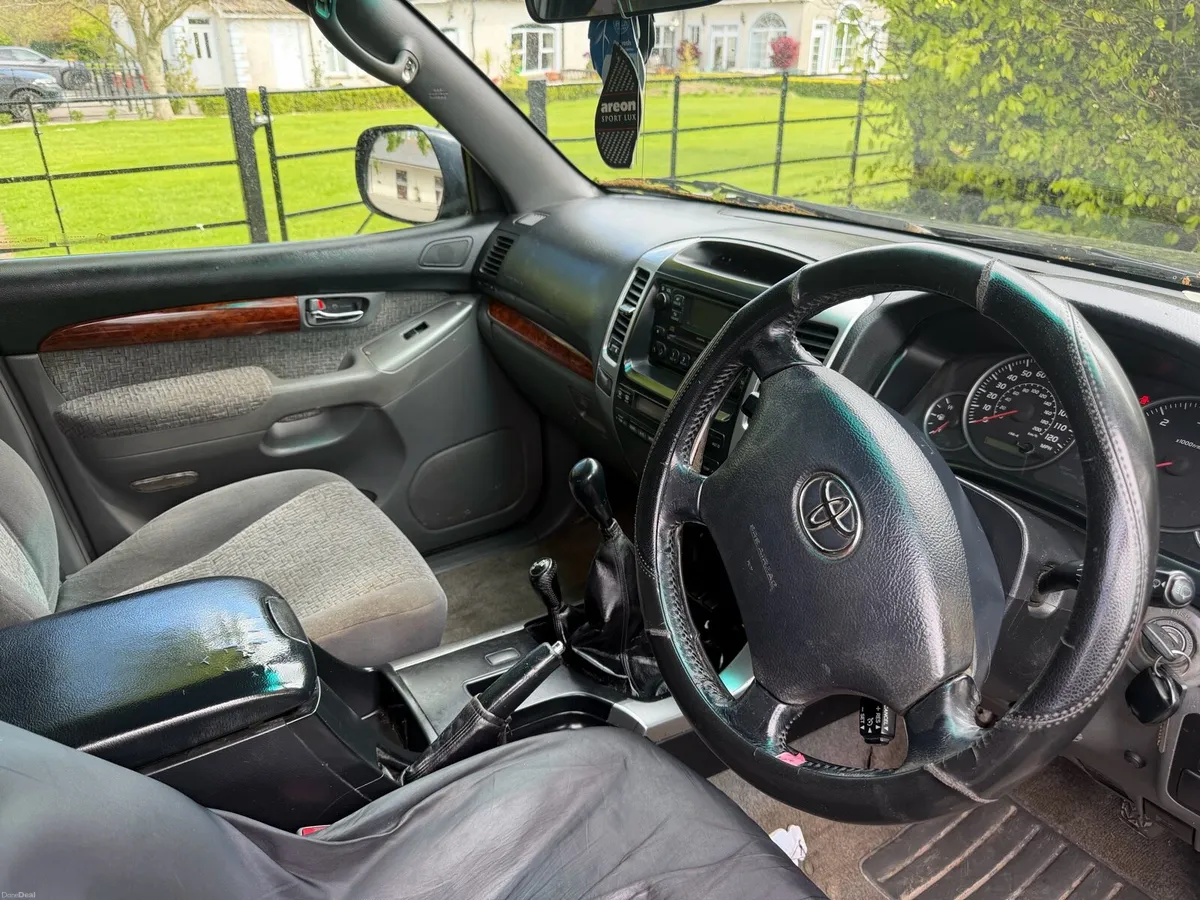 Toyota Land Cruiser - Image 6