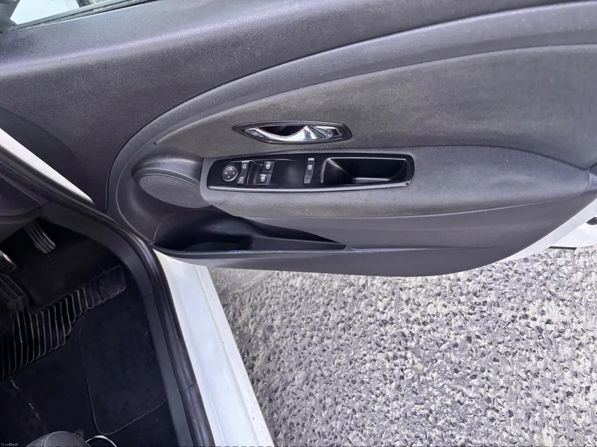 Renault Megane 2013 - Image 3