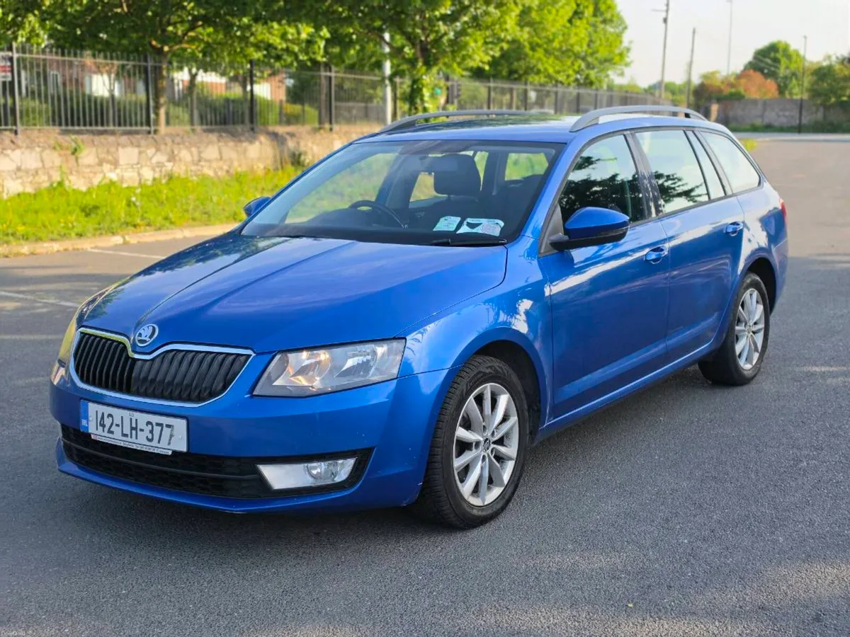 142 SKODA OCTAVIA 4X4 ESTATE fresh NCT - Image 4