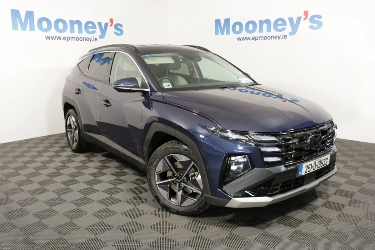 Hyundai Tucson EXECUTIVE PLUS 1.6L DIESEL SUV - Image 1