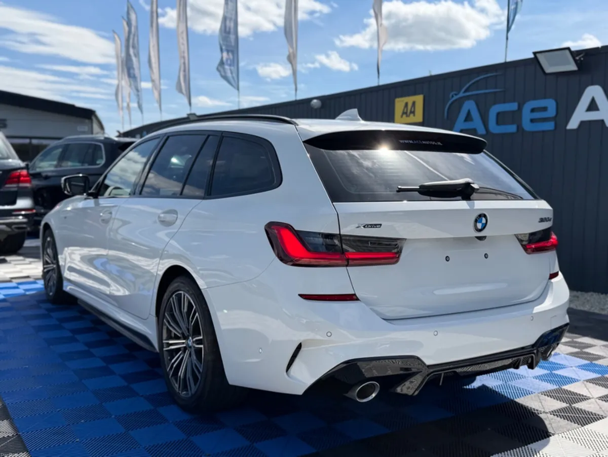 BMW 3-Series M-SPORT X-DRIVE - 2.0L DIESEL - AUTO - Image 5