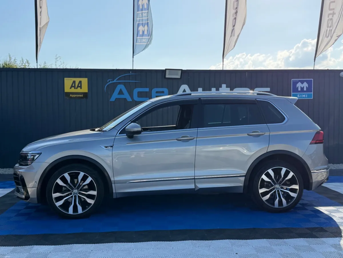 Volkswagen Tiguan R-LINE 4WD - 2.0L DIESEL - AUTO - Image 4