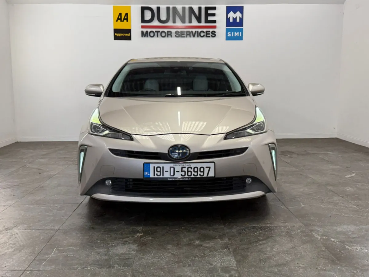 Toyota Prius **LUXURY**FULL 2 TONE LEATHER**ELECTR - Image 3