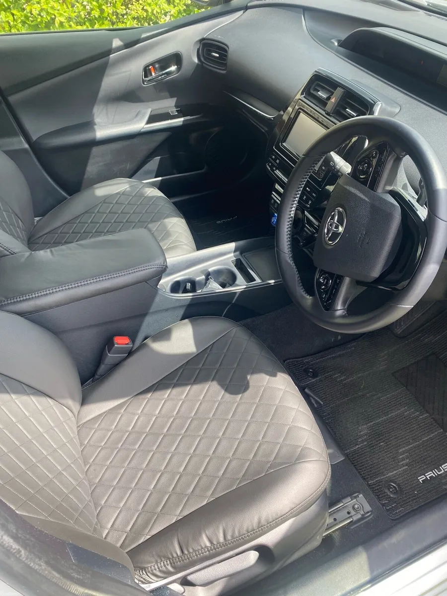 Toyota Prius 2020/2 - Image 2