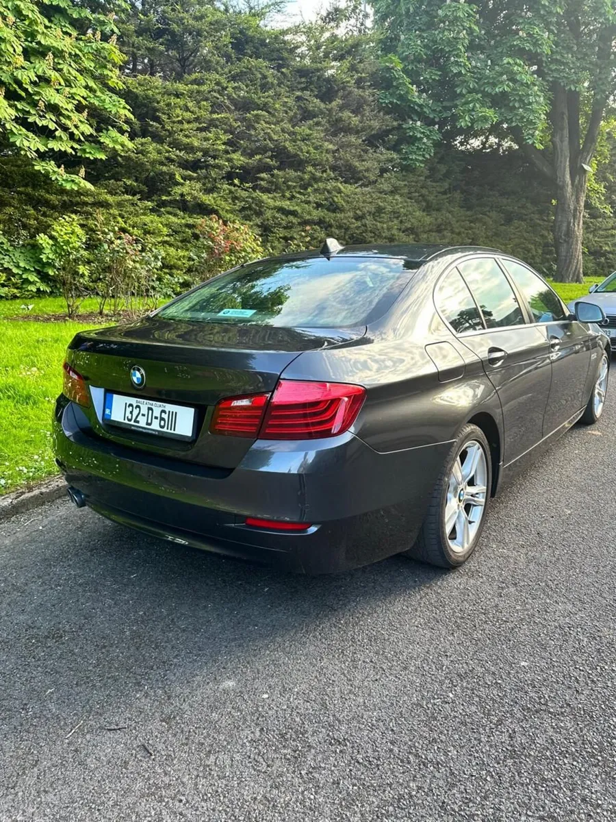 BMW 5-Series 2013 - Image 2