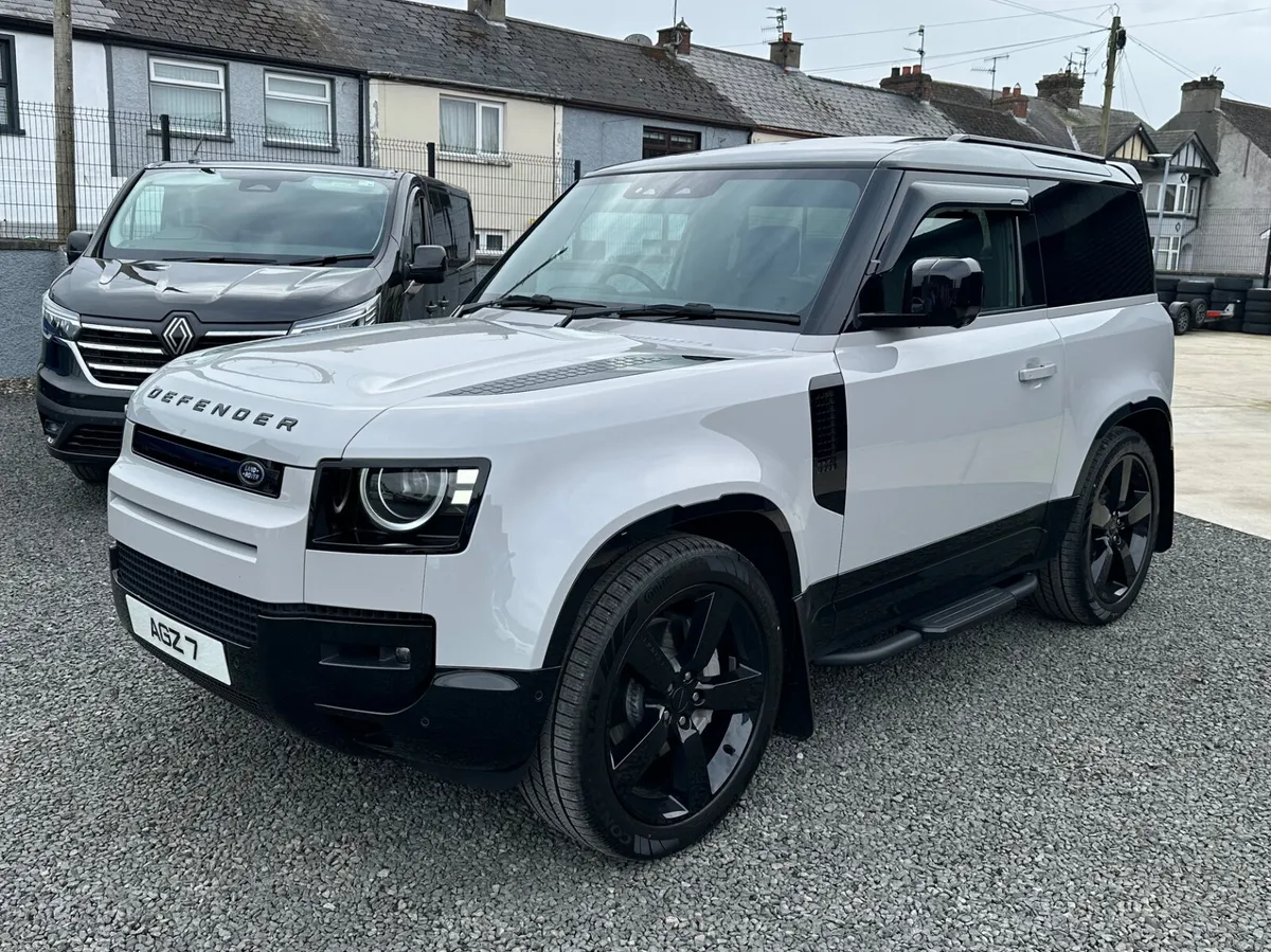 2026 Land Rover Defender 90 D350 X-Dynamic HSE - Image 3