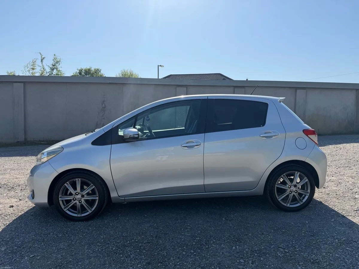 Toyota Yaris SR Model TOP SPEC * 1 Owner - Image 4