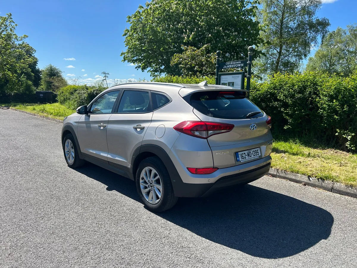 Hyundai Tucson CRDI SE Nav - Image 6
