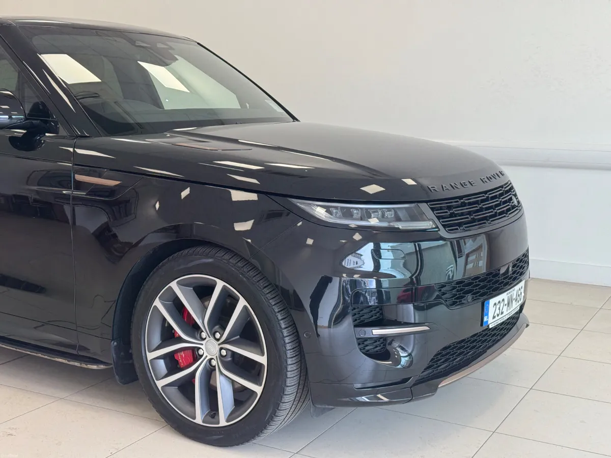 Land Rover Range Rover Sport 2023 - Image 3
