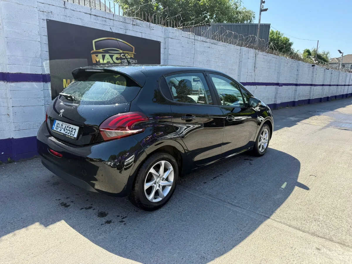 Peugeot 208 2016 - Image 5