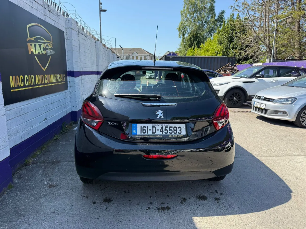 Peugeot 208 2016 - Image 6