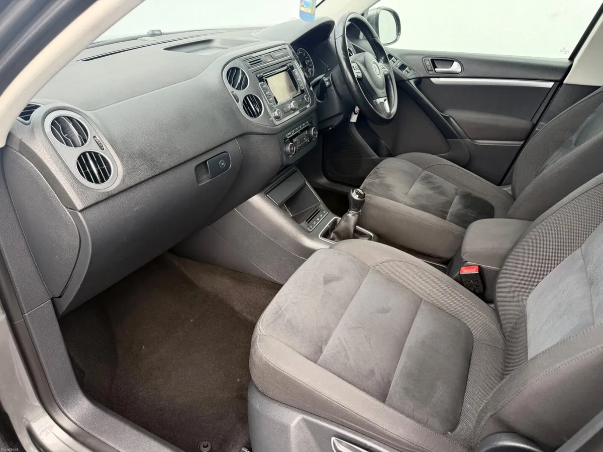 2015 VOLKSWAGEN TIGUAN 2.0 TDI MATCH MANUAL - Image 4