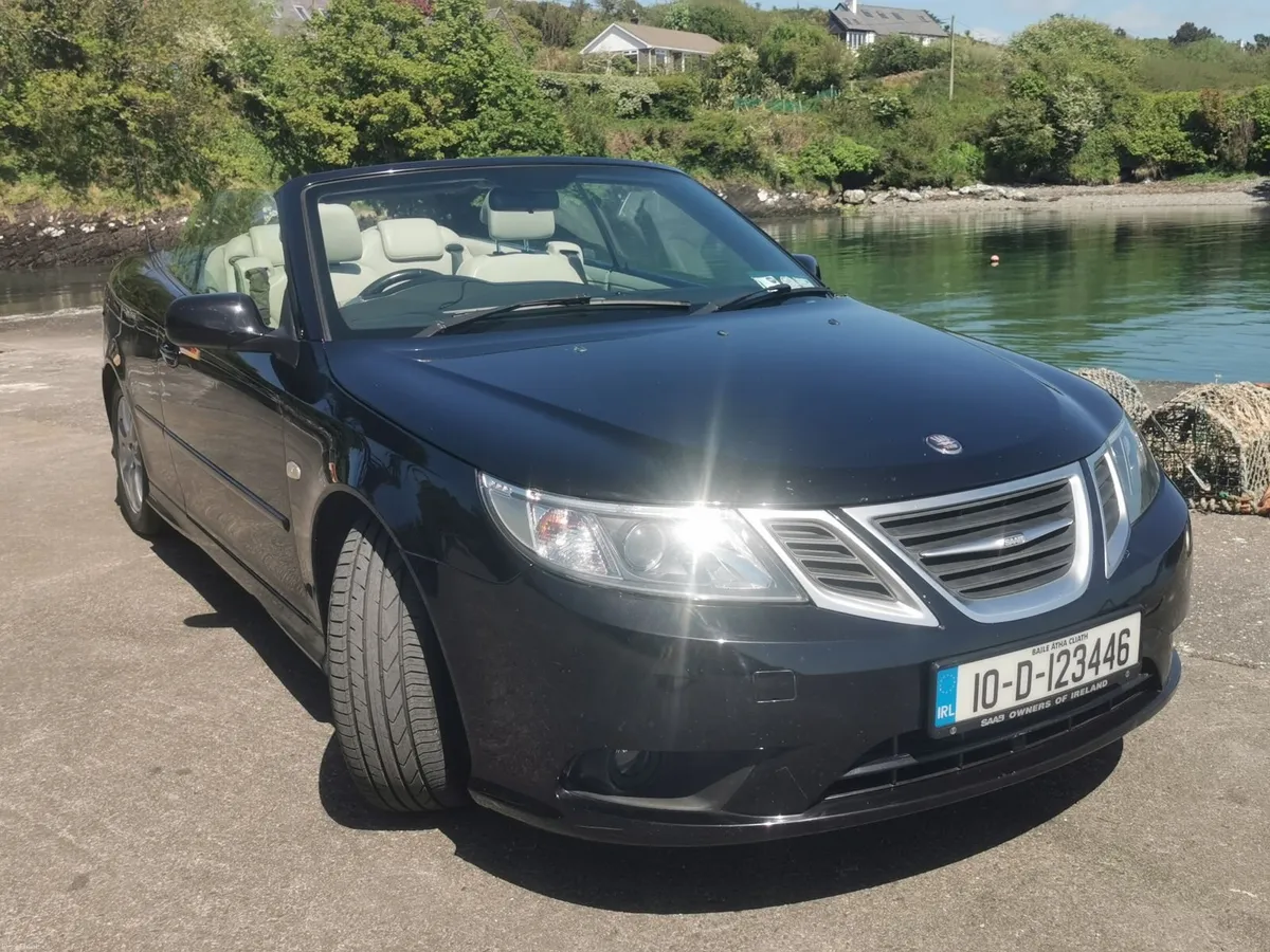 REDUCED. SUMMER IS HERE! SAAB CONVERTIBLE - Image 6