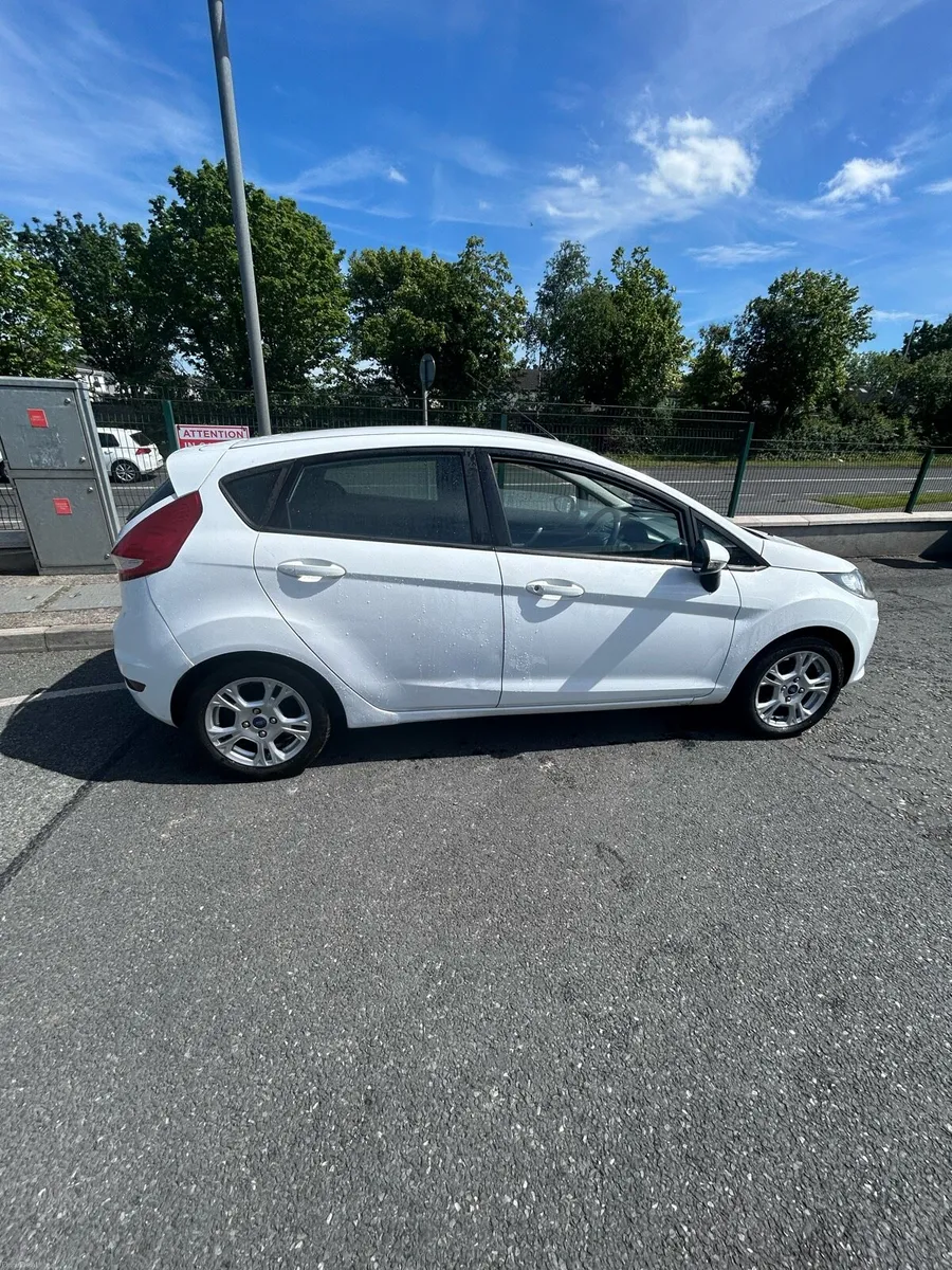 Ford Fiesta - Image 1