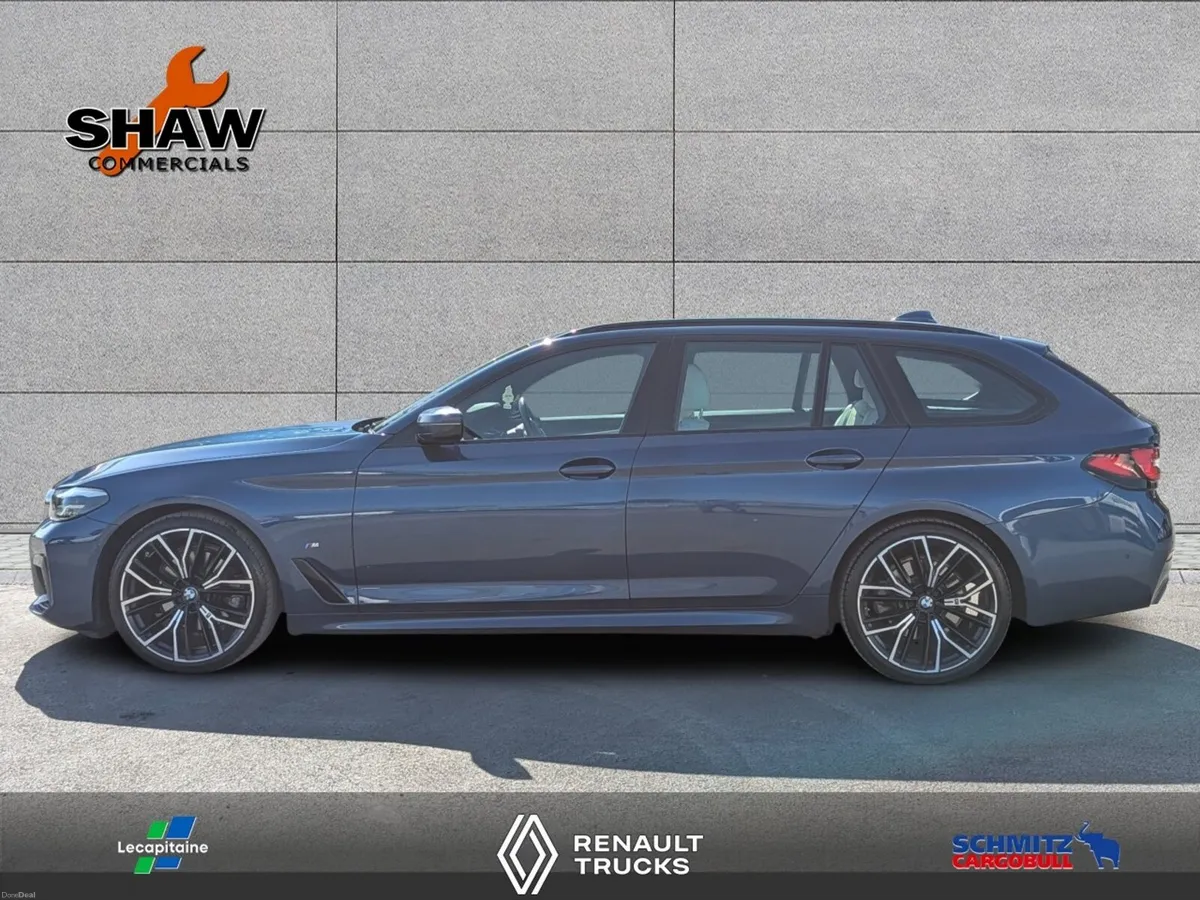 251 BMW 520d Msport Estate Tourer - Image 4