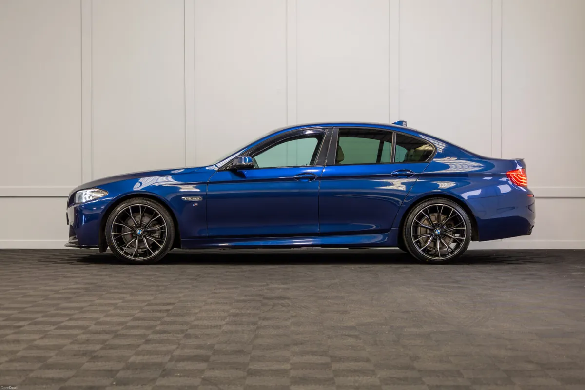 2016 BMW 5-Series 520d M-Sport - Image 3