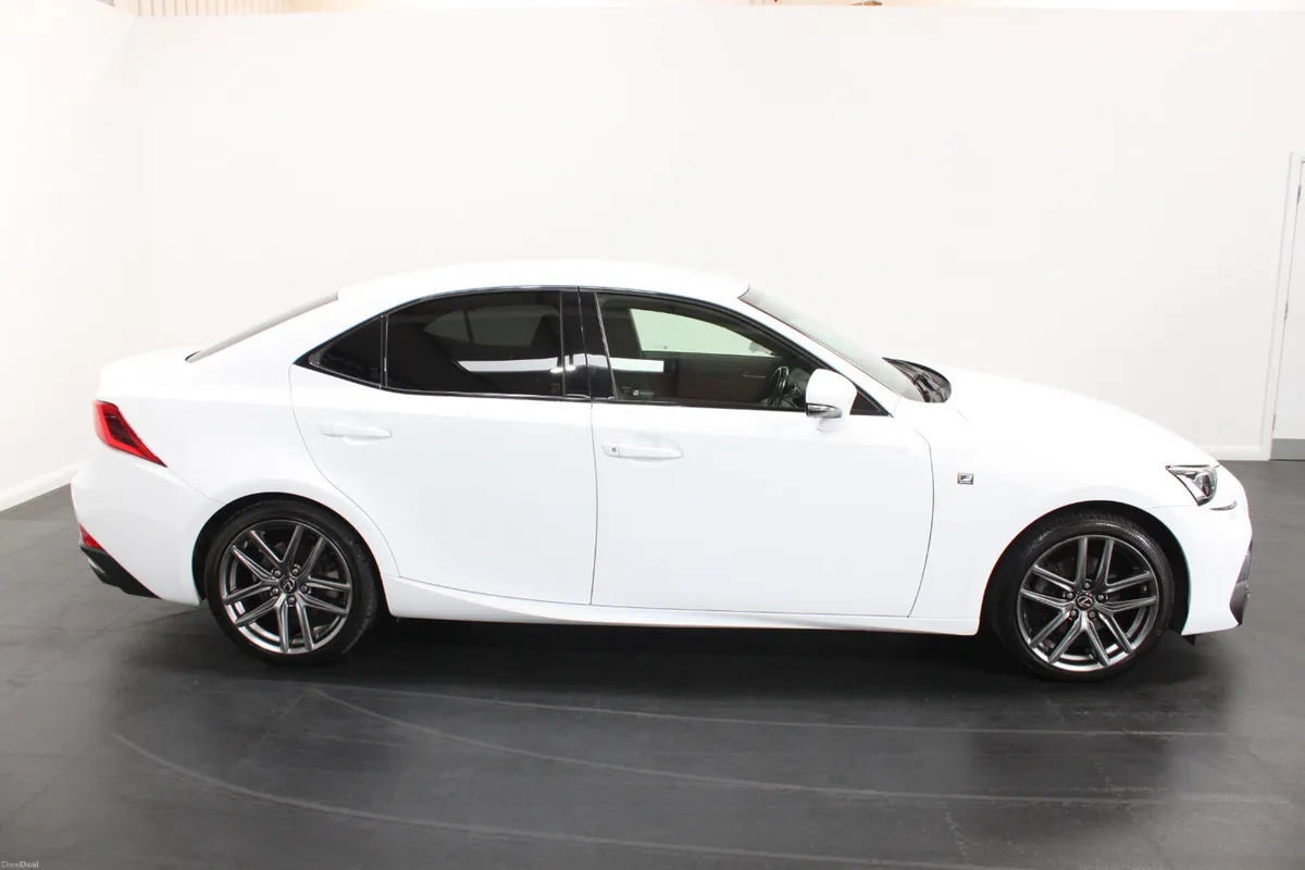 Lexus IS 300h F-Sport 4dr CVT Auto - Image 4