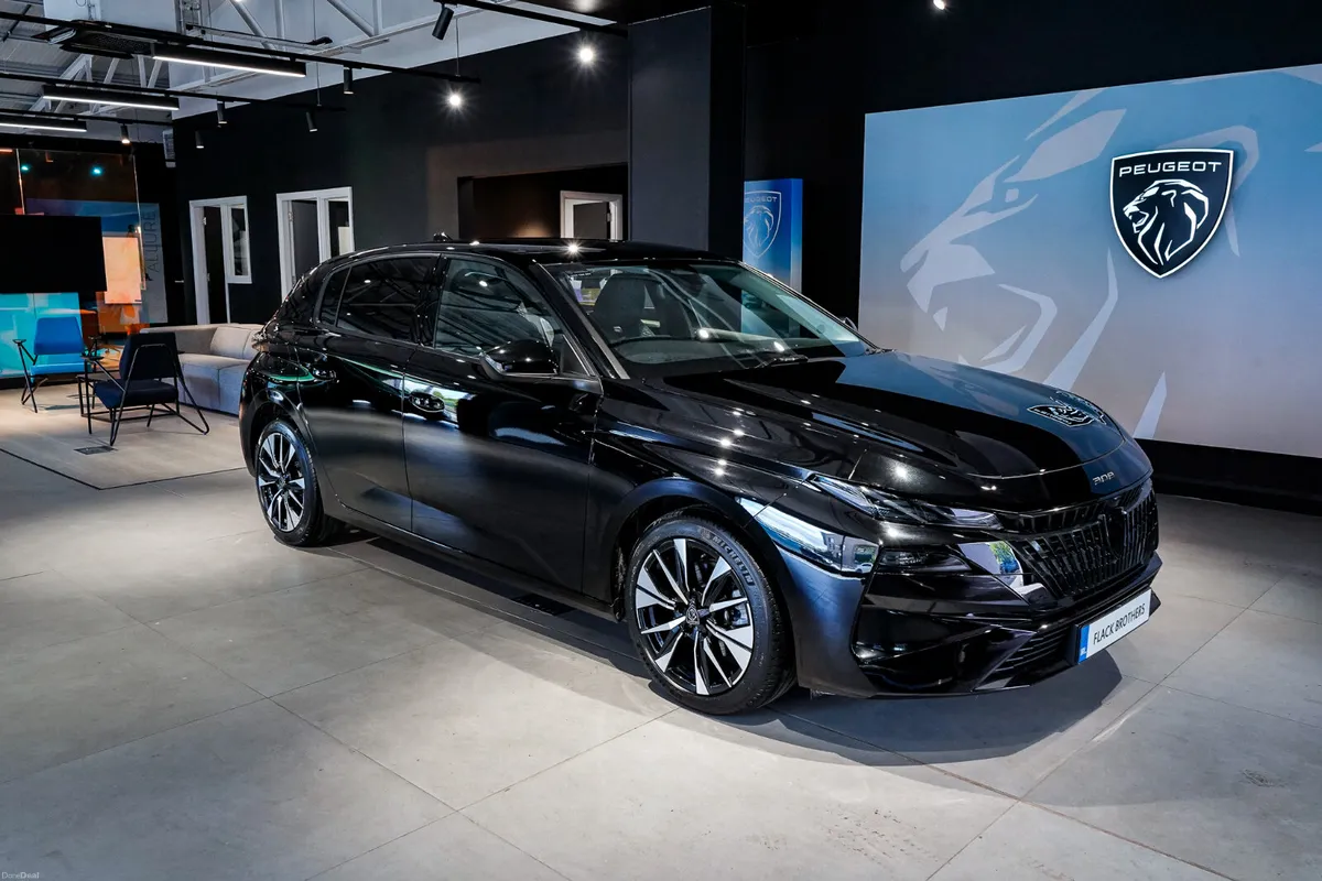2026 Peugeot 308 Allure 1.2 MHEV 145bhp e-DCS6 - Image 2