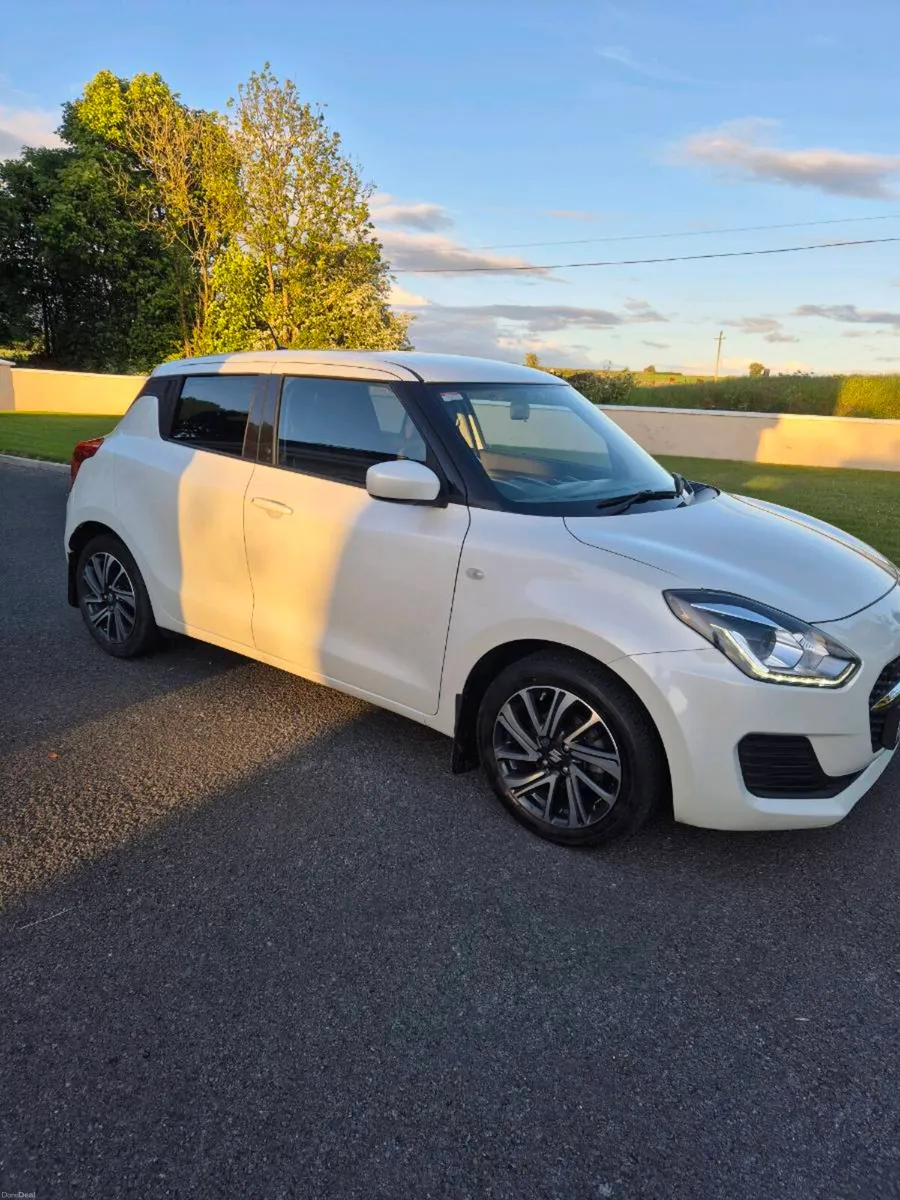 Suzuki Swift- Hybrid Manual - Image 1
