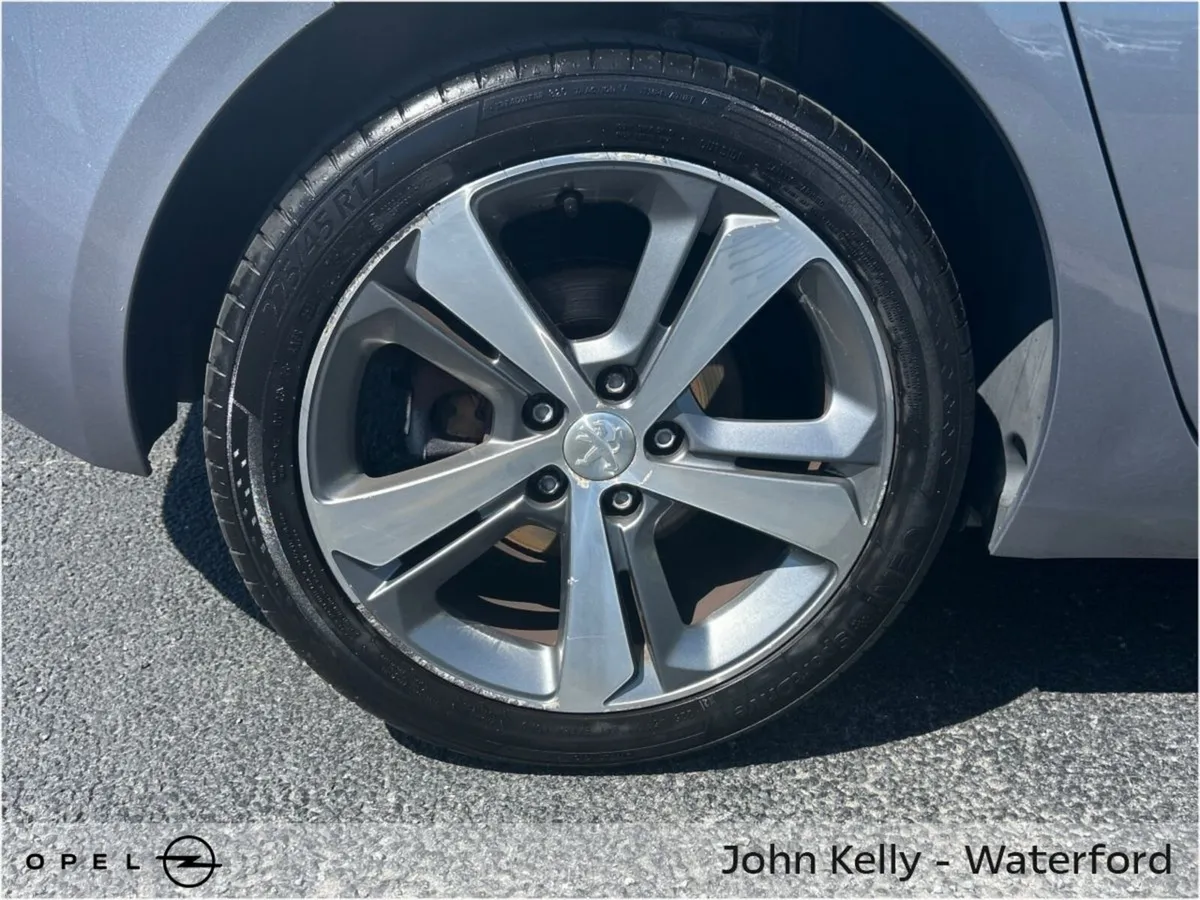 Peugeot 308 1.6 HDi 100bhp Allure - Image 6